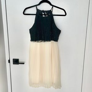 Cocktail dress with lace detail